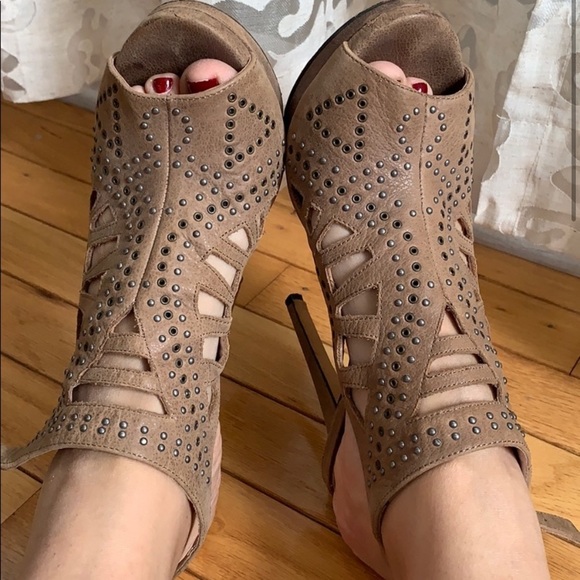 Vince Camuto Cassi suede studded slingback heels - Picture 7 of 7